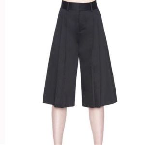 Alice + Olivia Black Flare Wide Leg Capri size 0.